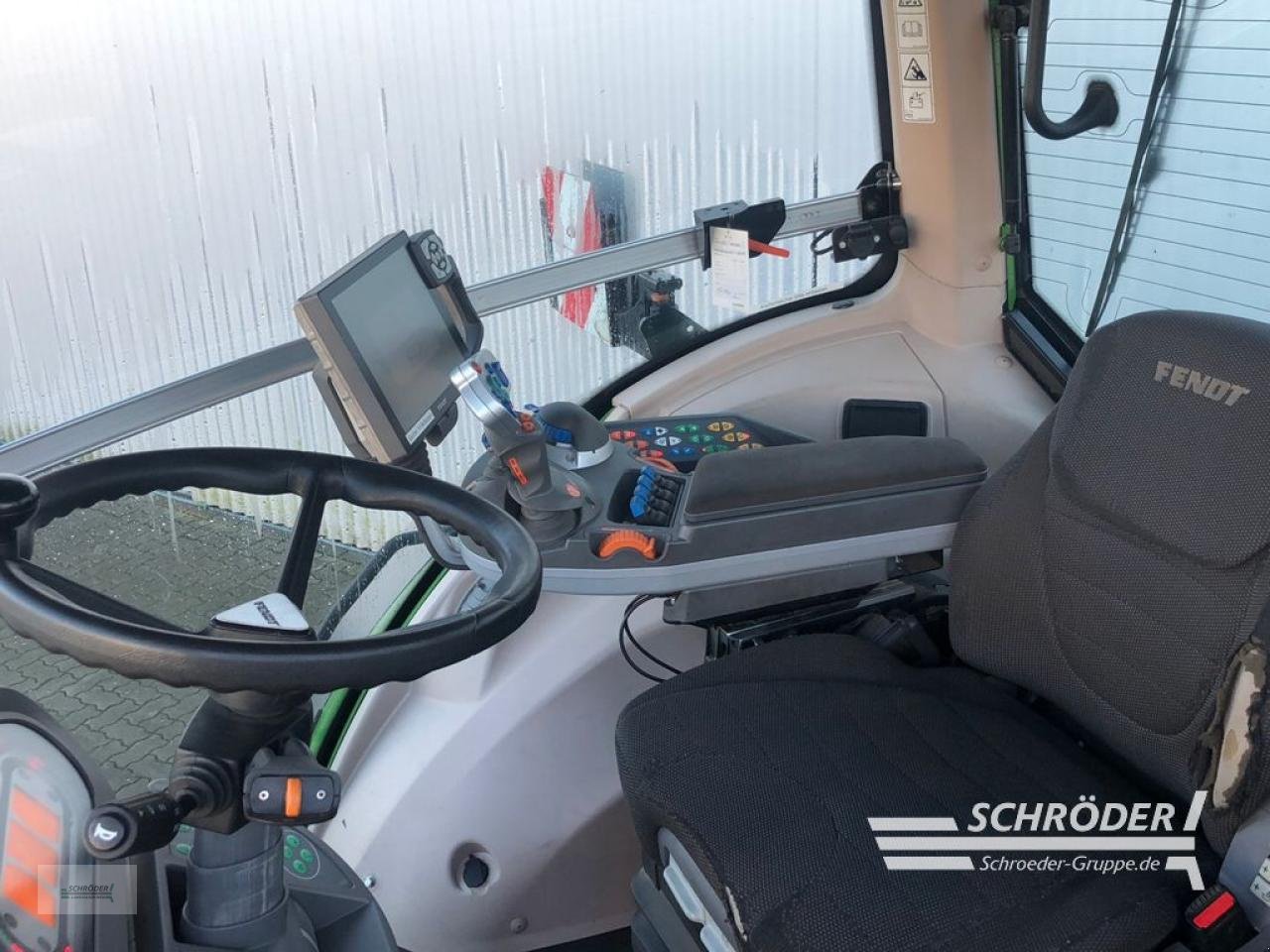 Traktor typu Fendt 828 VARIO S4 PROFI PLUS | MOTOR 2025 NEU, Gebrauchtmaschine w Ahlerstedt (Zdjęcie 9)